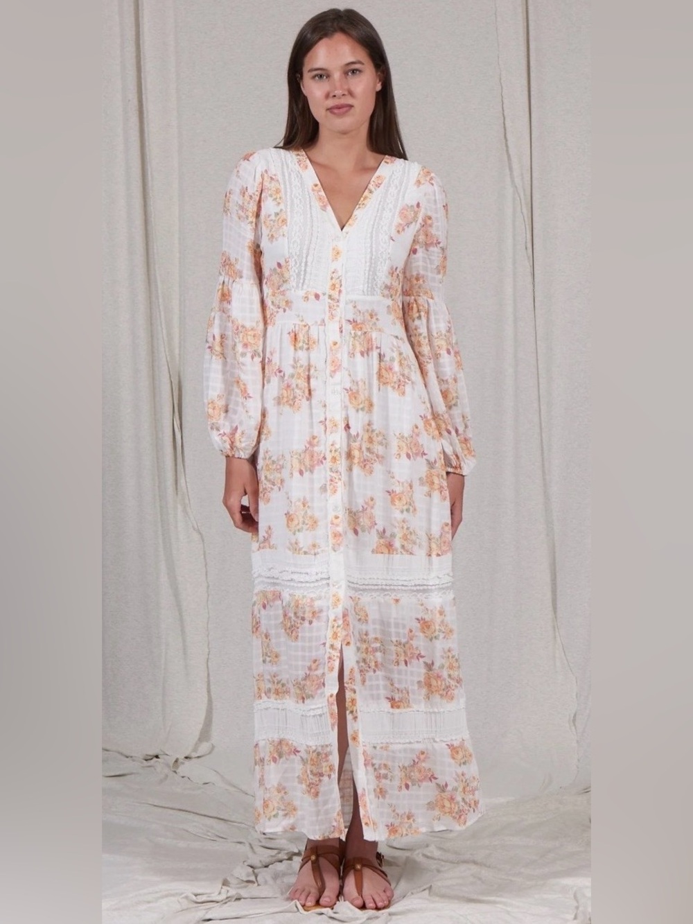 coco + jaimeson Floral Lace Trim Maxi Dress V-Neck Long Sleeve White Size L